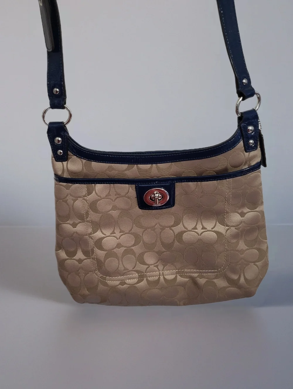 Coach PENELOPE SIGNATURE SATEEN Hippee Crossbody